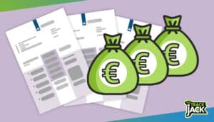 Papieren verkeersboete met geldzakken bij mogelijke verkeersboete terugbetalen