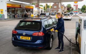 Benzine- en dieselprijzen bij een tankstation